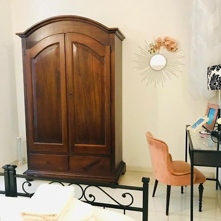 Camera Privata “Un Nido A Castello” Hotel Cagliari Luaran gambar