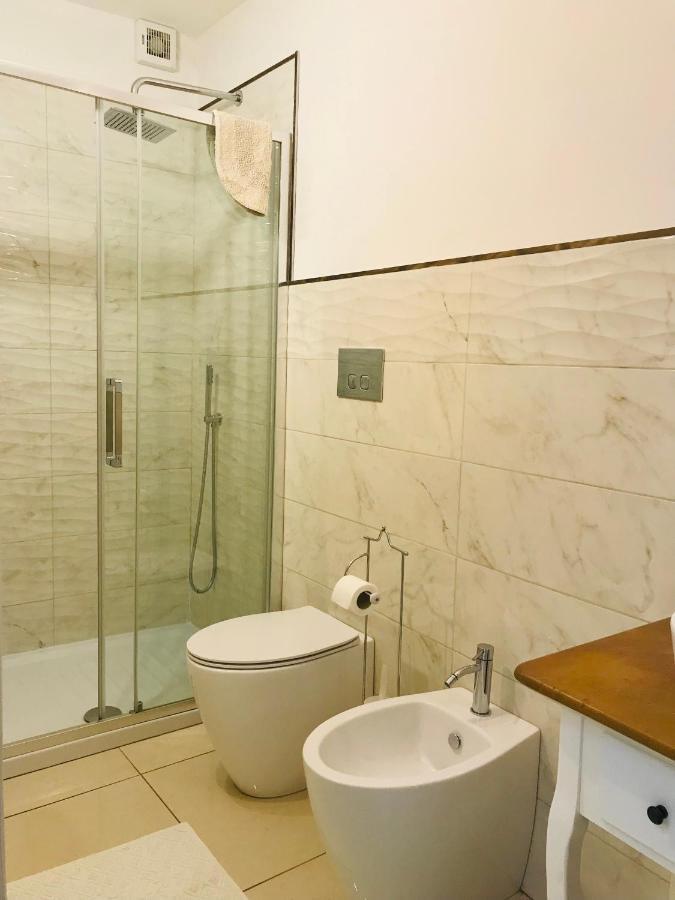 Camera Privata “Un Nido A Castello” Hotel Cagliari Luaran gambar