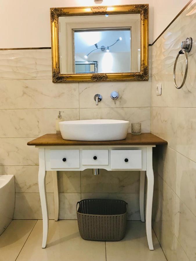 Camera Privata “Un Nido A Castello” Hotel Cagliari Luaran gambar